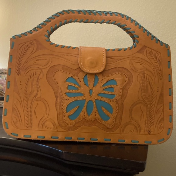 Avelar Handbags - Hand Tooled leather Bag with Aqua Whipstich